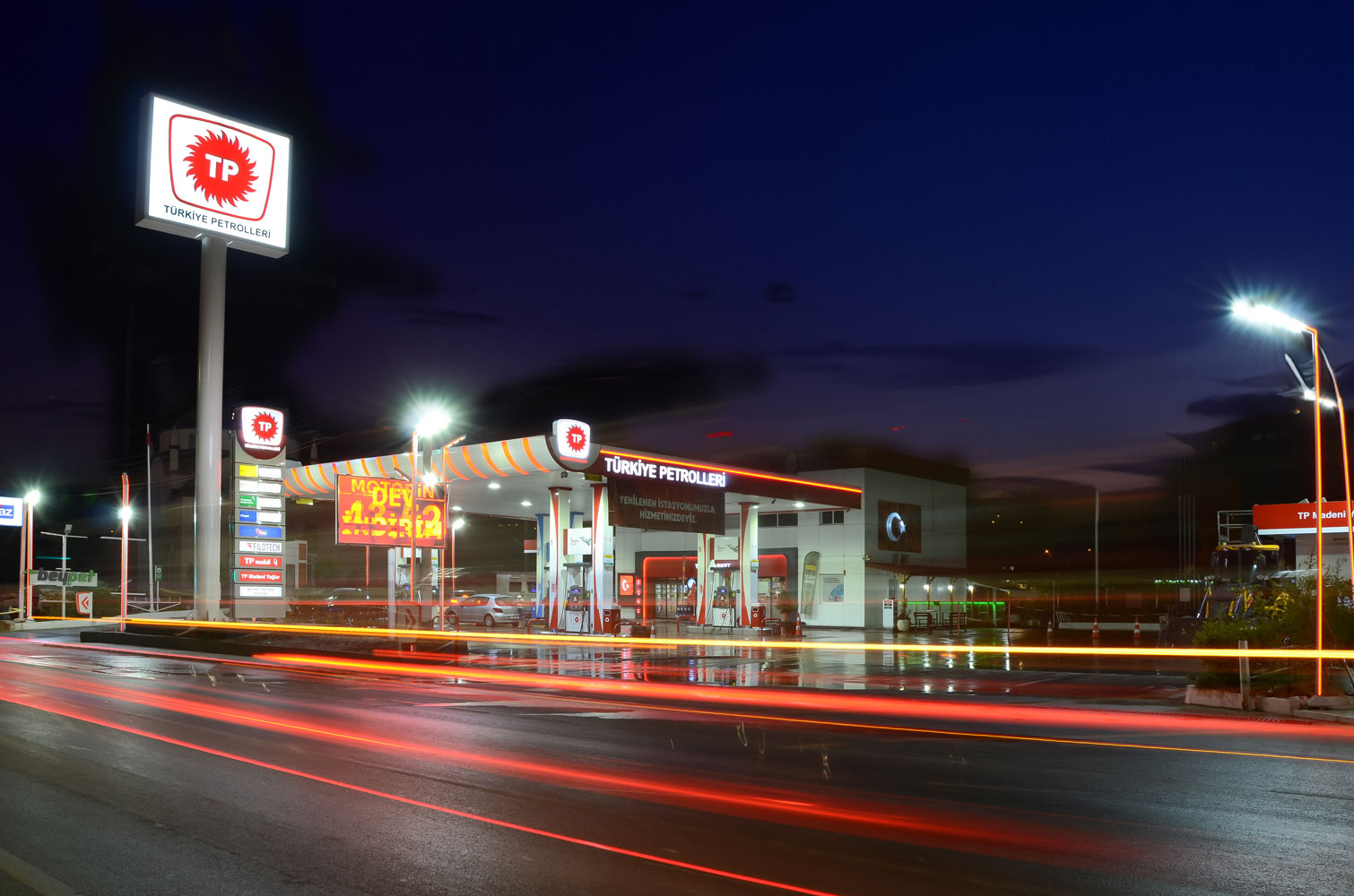 İlk Petrol İstasyonumuz